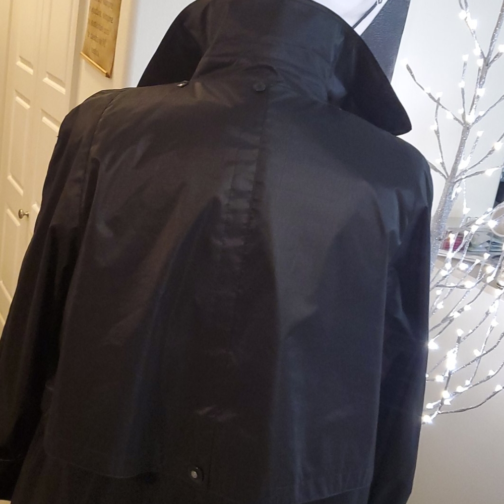 Retro Raining Coat - Picture 6 of 10
